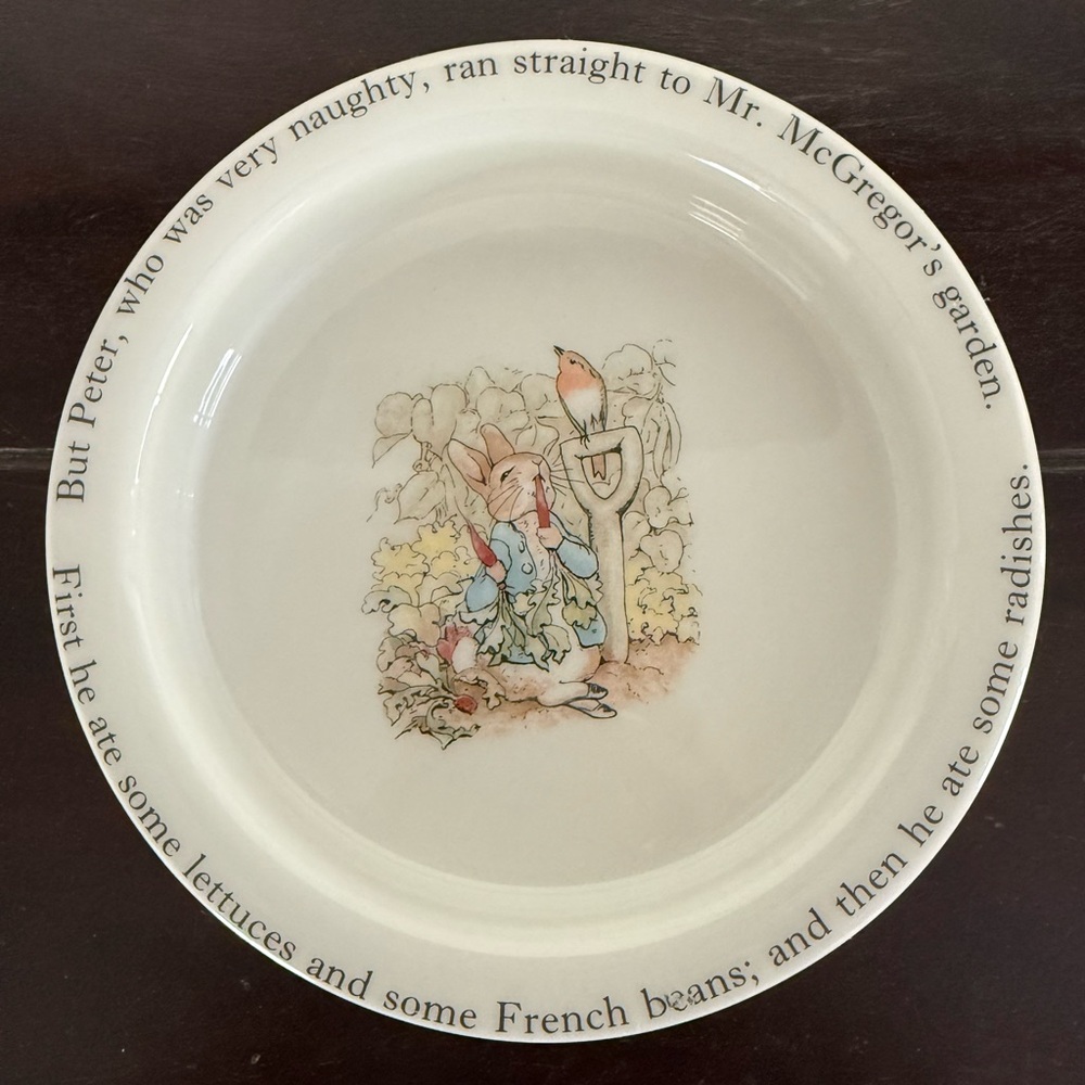 Vintage Wedgwood Peter Rabbit bowl